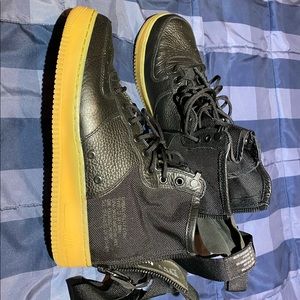 Nike air forces utility